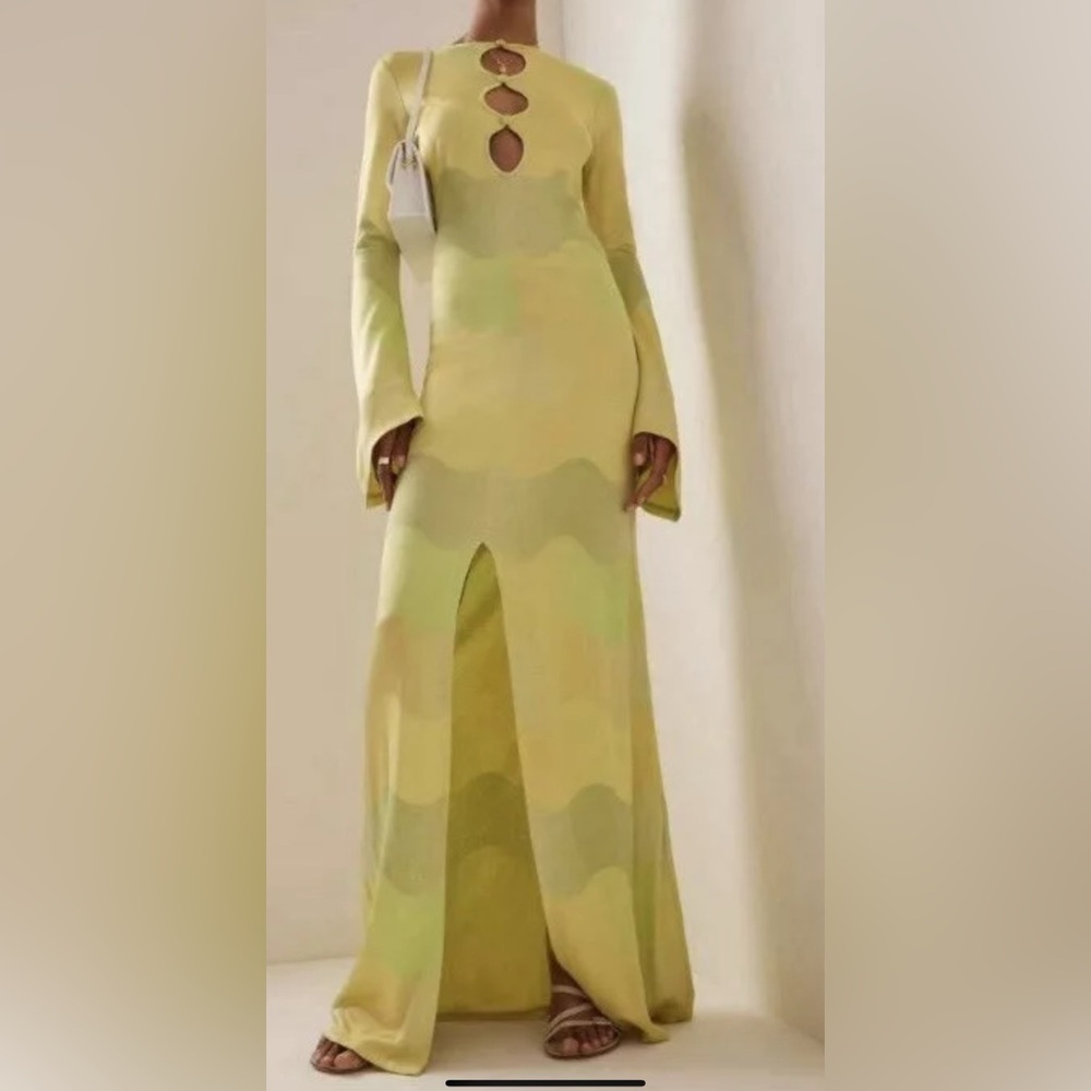 Alexis Serena Glamorous Resort Lime Waves Jacquard Cut-out  Flare sleeves Gown M
